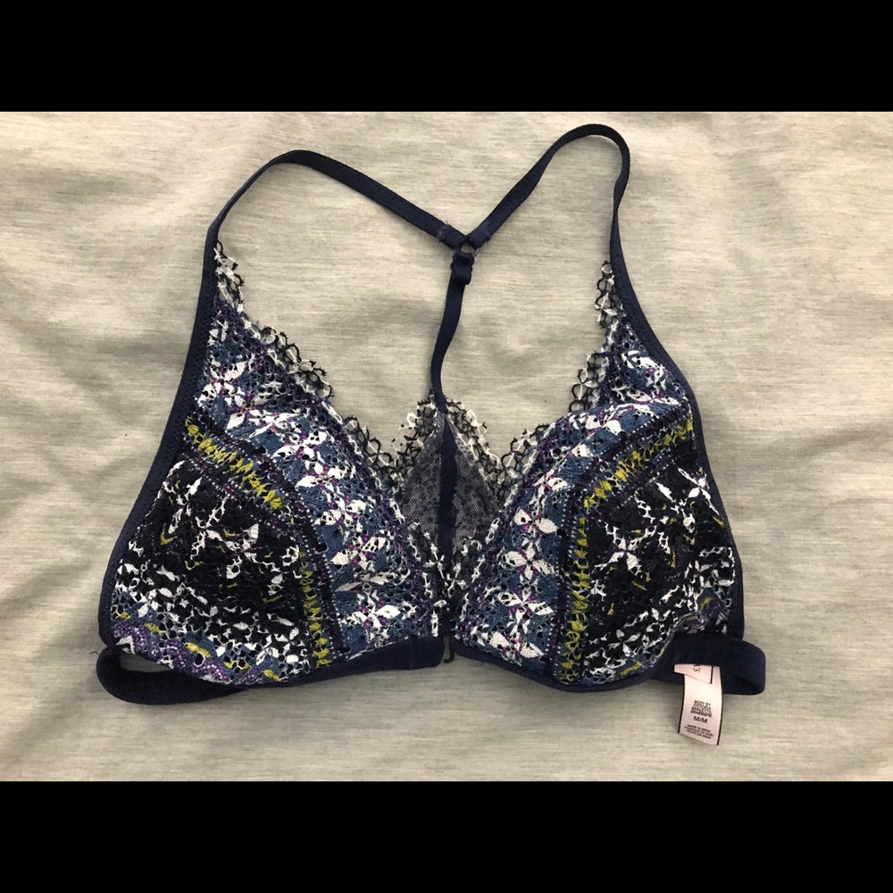 Victoria’s Secret Bralette, M, NEVER WORN!